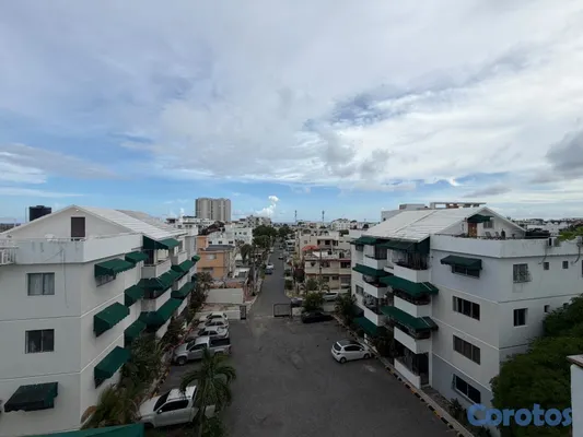 apartamentos - vendonoportunida cacique piso 4 no ascensor tres habitaciones 2.5 baños parqueo  11