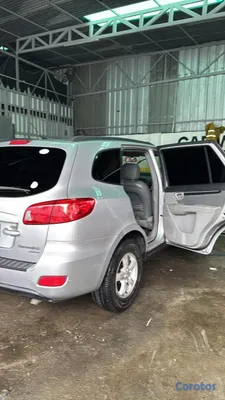 jeepetas y camionetas - Vendo Hyundai Santa Fe GLS 4X2 versión Americana  5
