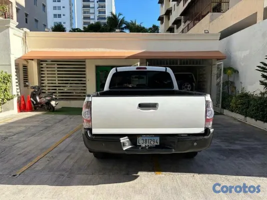 jeepetas y camionetas - Vendo Tacoma 2013 6