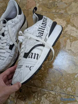 zapatos para hombre - Tenis estilo periódico marca Jhon Galiano Paris si 3