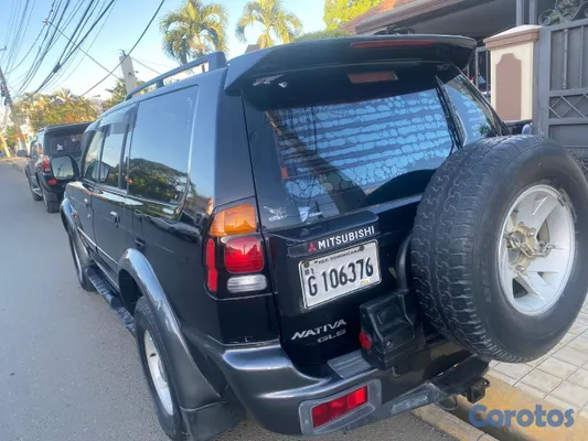 jeepetas y camionetas - Mitsubishi Nativa 2002 Diesel 4