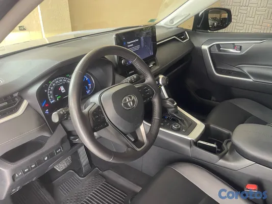 jeepetas y camionetas - Toyota Rav4 Híbrido xle full 4x4 6