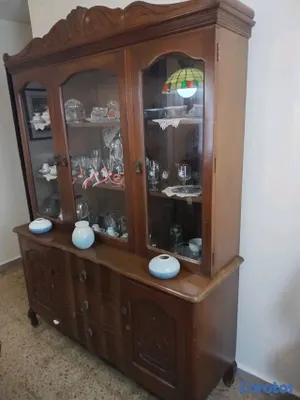 muebles y colchones - vendo vitrina de caoba,incluyendo la cristalería, 2