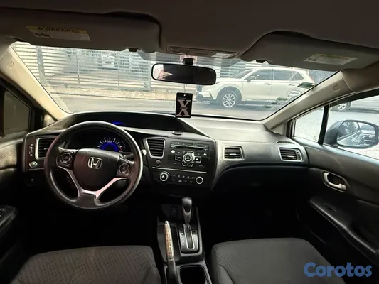 carros - honda Civic LX año 2015 8