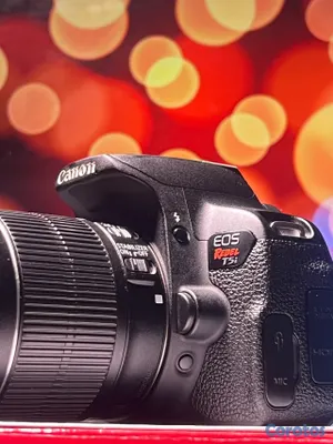 camaras y audio - Cámara Canon T5i como nueva con pantalla touch y graba video full HD  3