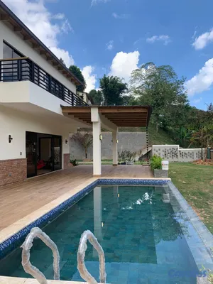 casas -   Villa La Colonia | Piscina Privada, Vista a la Montaña y Máxima Privacidad 11