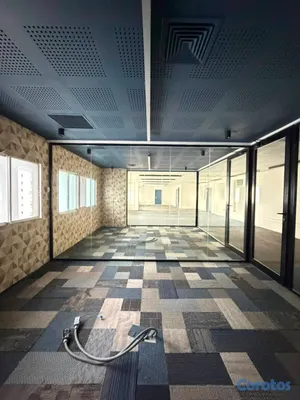 oficinas y locales comerciales - Local en Alquiler / La Esperilla 8