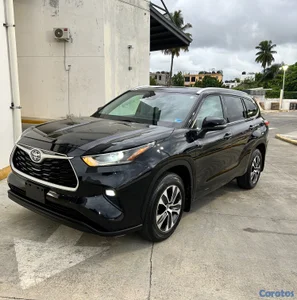 Toyota highlander 2021 XLE 4x4