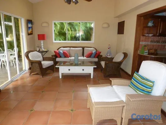 apartamentos - HERMOSA VILLA EN METRO COUNTRY CLUB, JUAN DOLIO COMPLETAMENTE AMUEBLADA 7