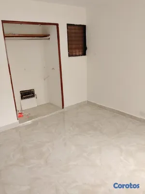 apartamentos - Apartamento En Alquiler, Av. Sarasota 5