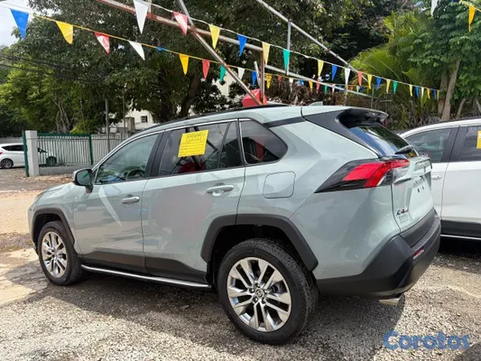 jeepetas y camionetas - TOYOTA RAV4 XLE PREMIUM 2023 Recien Importada 4