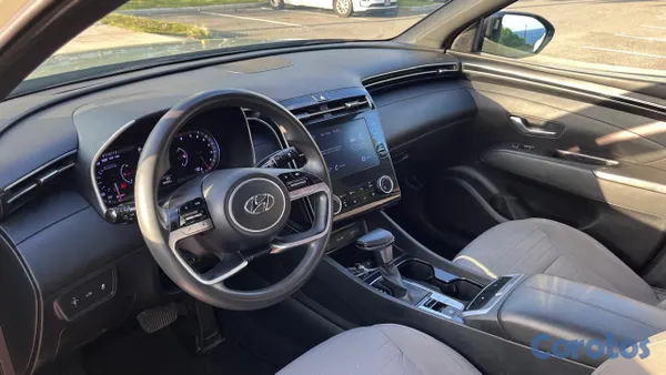 jeepetas y camionetas - HYUNDAI SANTA CRUZ 2WD 2022 *RECIEN IMPORTADA* 9