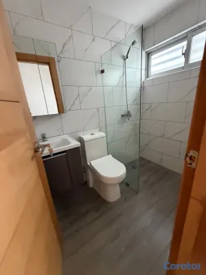 apartamentos - alquiló avenida independencia klm 9 piso 2 consta de dos habitaciones 2.5 baños 19