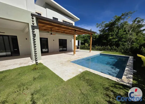 casas - Punta Cana Village l Villa en Renta l Moderna prop 2