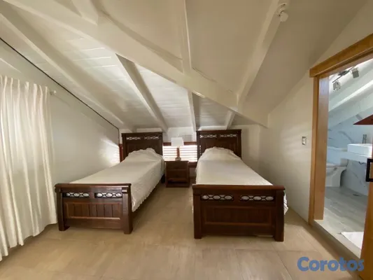 casas vacacionales y villas - VILLA AMUEBLADA EN VENTA | AMPLIOS ESPACIOS Y CONFORT en Casa de Campo.  2