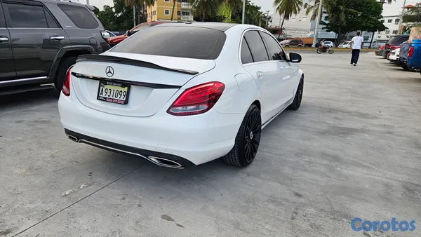 carros - Mercedes benz c300 clean carfax 2015 5