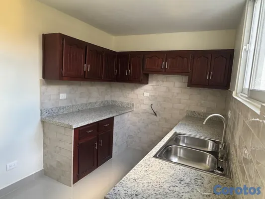 apartamentos - Apartamento renovado! Piso, cocina, ventanas y bañ 9