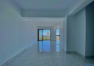 Hermoso Apartamento en Alquiler / Piso Alto / Zona Exclusiva 