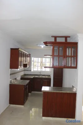 casas - Casa en venta en la Aut. de San Isidro con gran pa 7