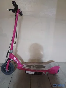 se vende patinete razort 
