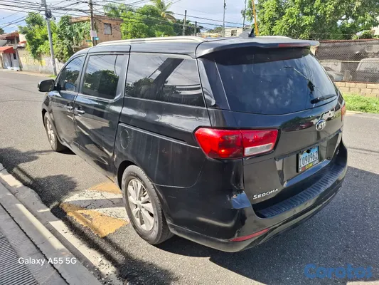jeepetas y camionetas - Kia Sedona V6 2015  11