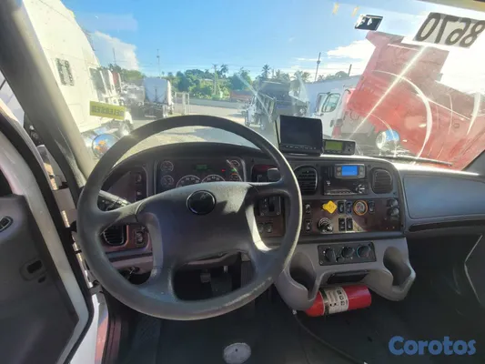 camiones y vehiculos pesados - FREIGHTLINER M2 106 AÑO 2019 3
