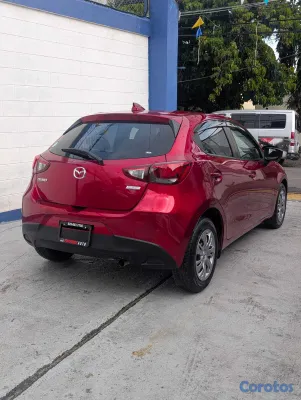 carros - MAZDA DEMIO 2020 12