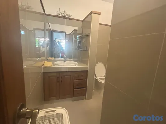 casas vacacionales y villas - vendo Villa las terrenas 4 habitaciones tres baños parqueos a solo pasos de la p 4