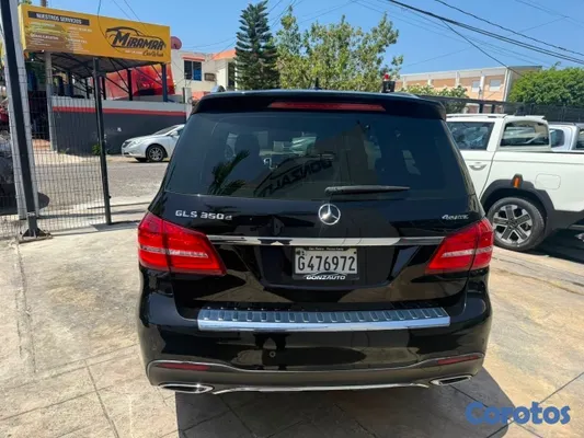 jeepetas y camionetas - Mercedes Benz, Excelente condiciones. 8