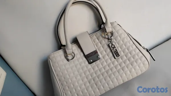 carteras y maletas - Cartera Guess elegante color crema  3