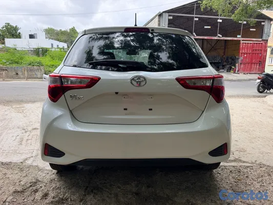 carros - Toyota Vitz 2020  8