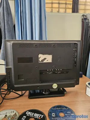 consolas y videojuegos - PlayStation 4 Pro + TV  + 3 Juegos + Audífonos 3