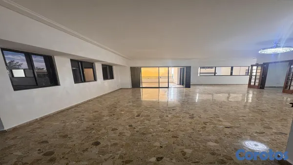 apartamentos - En alquiler apartamento de 3 habitaciones frente al parque 7