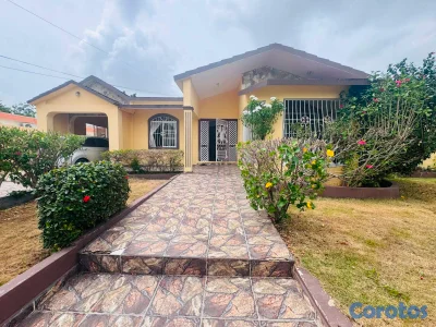 Casa en venta 700M2 Terreno Higuey 