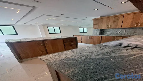 casas - 🏡 Espectacular Casa en Venta en Prado Oriental con piscina 8