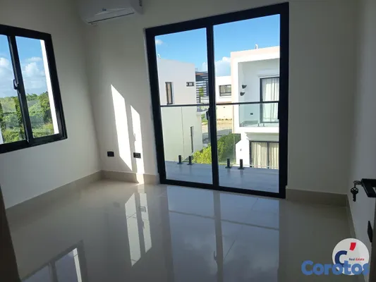 casas - AMPLIA Y ESPACIOSA VILLA PARA RENTA EN PASEO DEL S 15