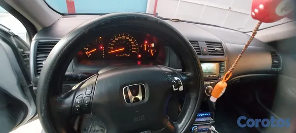 carros - Honda accord 2005 4