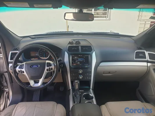 jeepetas y camionetas - Ford Explorer XLT 2011 12
