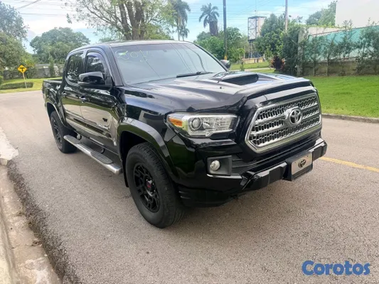 jeepetas y camionetas - Toyota tacoma sr5 2016 7