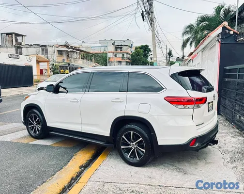 jeepetas y camionetas - ​🔥 OPORTUNIDAD ÚNICA: TOYOTA HIGHLANDER XLE AWD 20 8