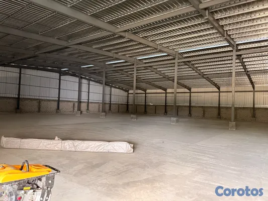 oficinas y locales comerciales - Naves Industriales en la Autopista 6 de Noviembre, San Cristóbal  7