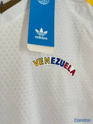 ropa para hombre - CAMISETA ADIDAS VENEZUELA - Versión jugador  2