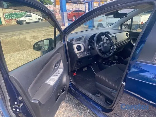 carros - Toyota, Vitz, Año:2020 2