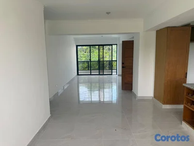 Apartamento de 3 habitaciones en alquiler en Cuest