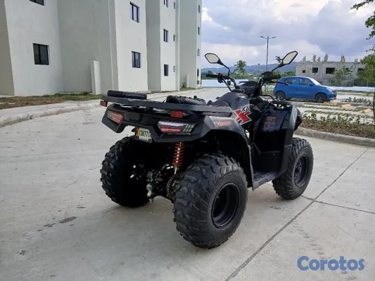 motores y pasolas - Four Wheell Loncin Xwolf 200 2025 5