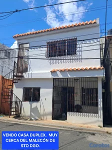 CASA DUPLEX BONITA A LA VENTA EN EXCELENTE UBICACIÓN, CERCA DEL MALECÓN