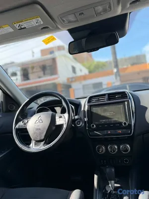 jeepetas y camionetas - Mitsubishi Outlander Sport SE 2023 12
