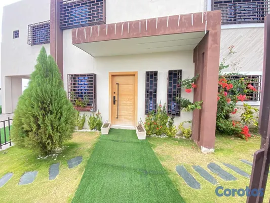 casas - Casa en Colinas del oeste, av. Prolongación 27 de  9