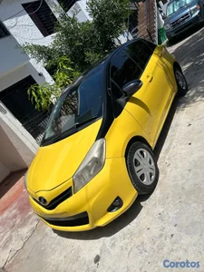 Toyota vitz 2013