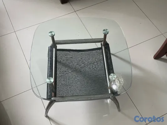 muebles y colchones - Mesa de Centro de Cristal y Metal  2